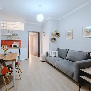 nevilas-apartment.hotels-in-tirana.com/