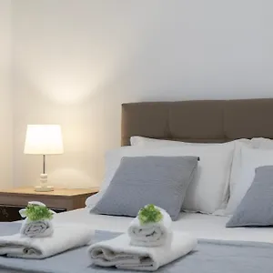 Apartament 24, Saranda
